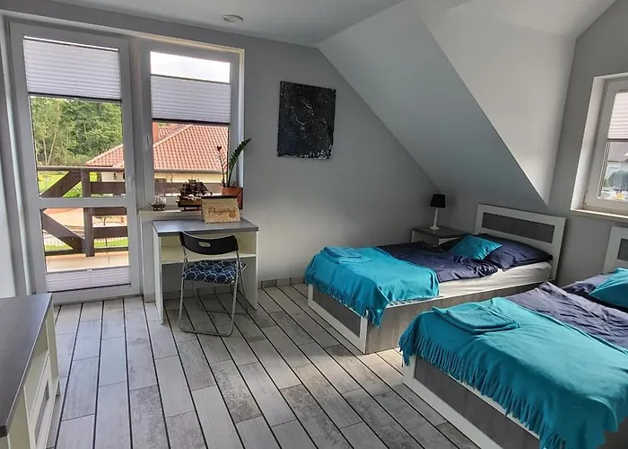 Przystan Kapitanat 홈스테이 슈체시네크