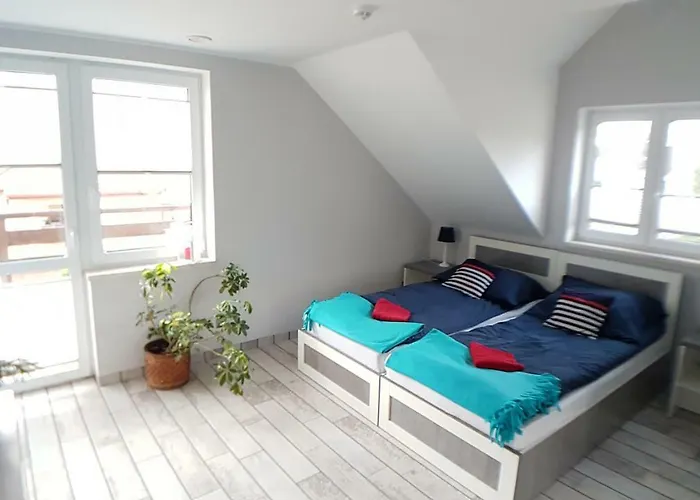 Przystan Kapitanat 슈체시네크